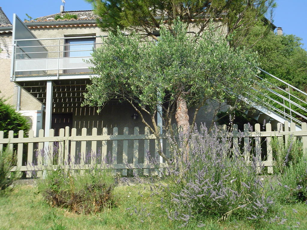 Chomérac La Cabane De Pepe Emilien B&B 외부 사진